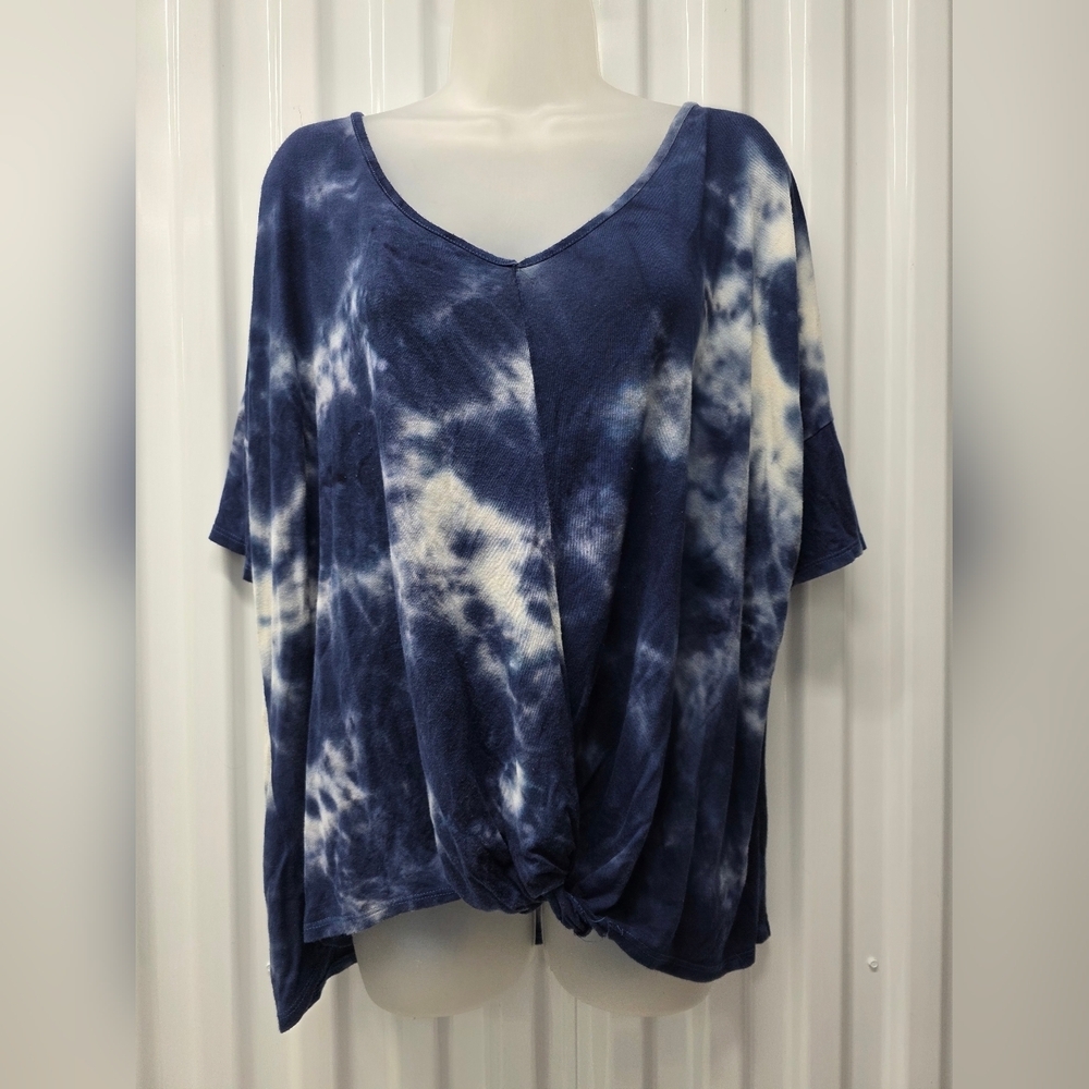 Solid Navy Tie-Dye Short Sleeve Tee